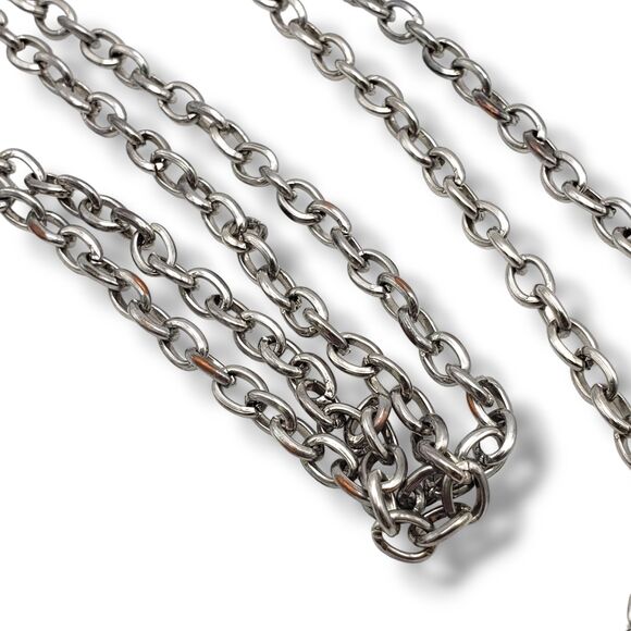 Black Cabachon Floral Pendant Silver Tone Chain Adjustable Length - Picture 5 of 9